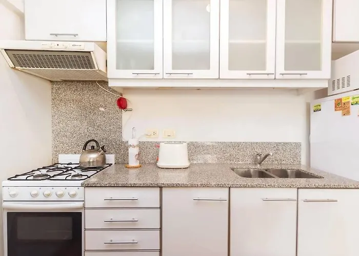 Relaxing One Bedroom Apt In The Heart Of Recoleta